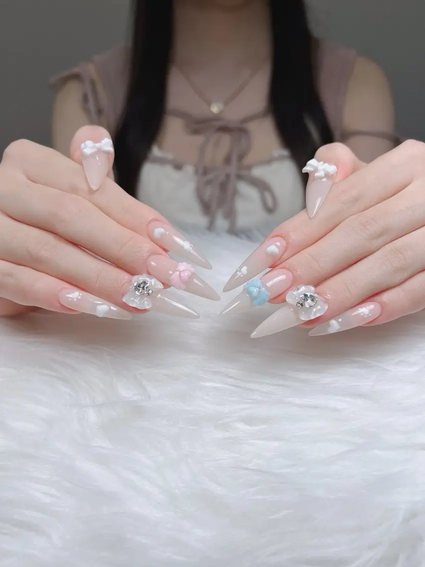 ネイル オーロラネイル ボルドー ブラウン 氷ネイル・うるうるネイル キラキラネイル ハンドネイル Sora  Nail 長さ出し専門店のネイルデザイン