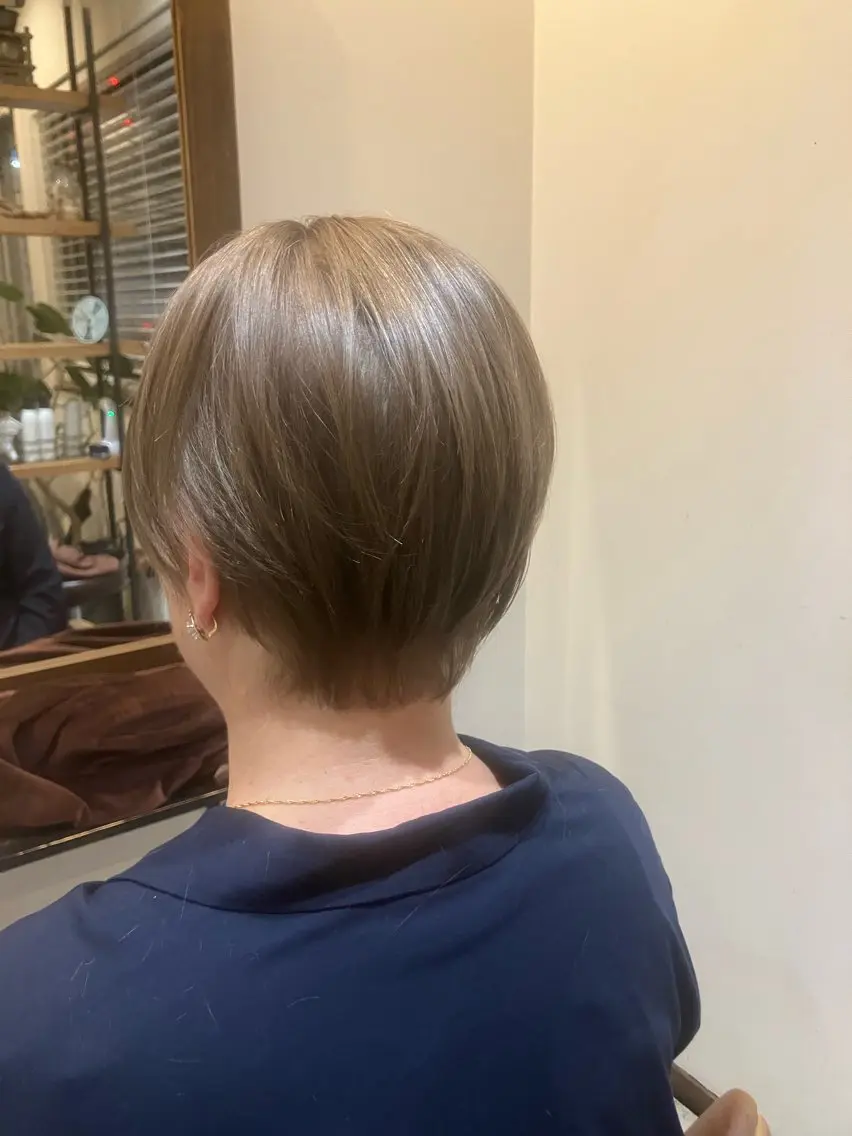 ショート YUKI .のヘアスタイル