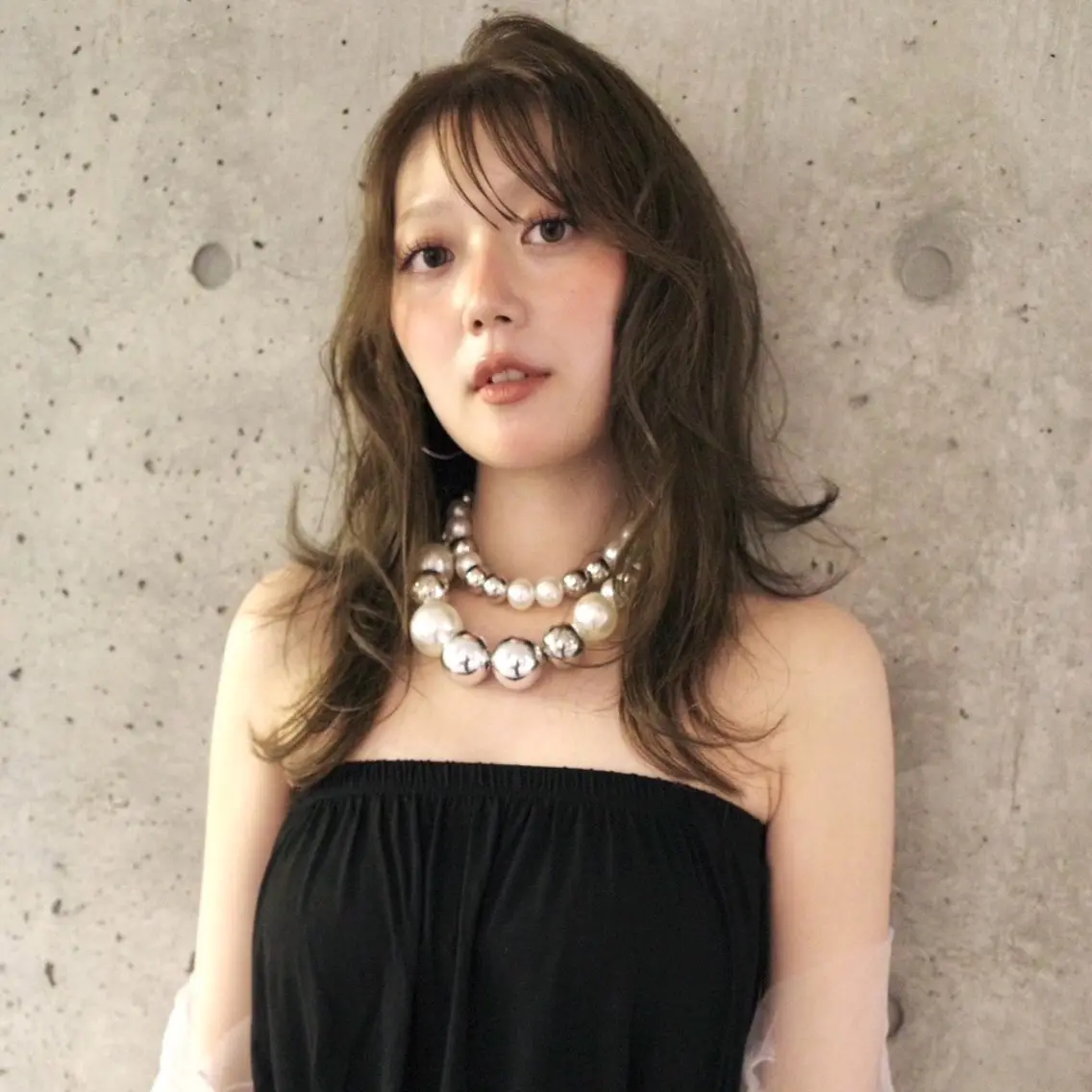 ミディアム カラー ブリーチ 透明感カラー ダブルカラー ブリーチなしカラー 顔まわりレイヤー カット ヘアカラー トリートメント nonoka オリーブ/レイヤーのヘアスタイル