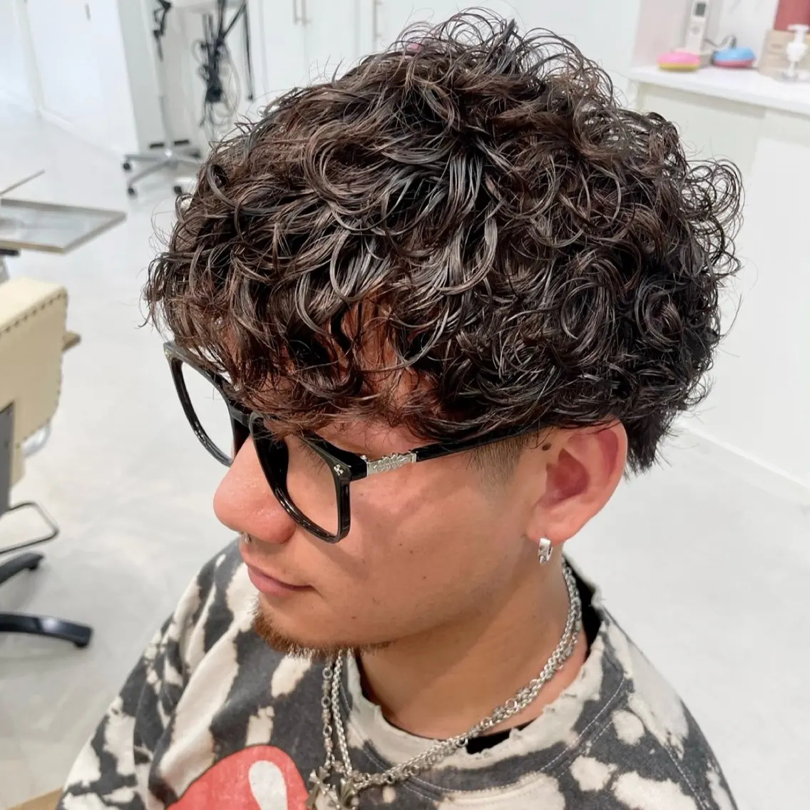 パーマ メンズ フェードカット メンズパーマ スペインカール メンズ支持率No.1 /大船メンズパーマのヘアスタイル