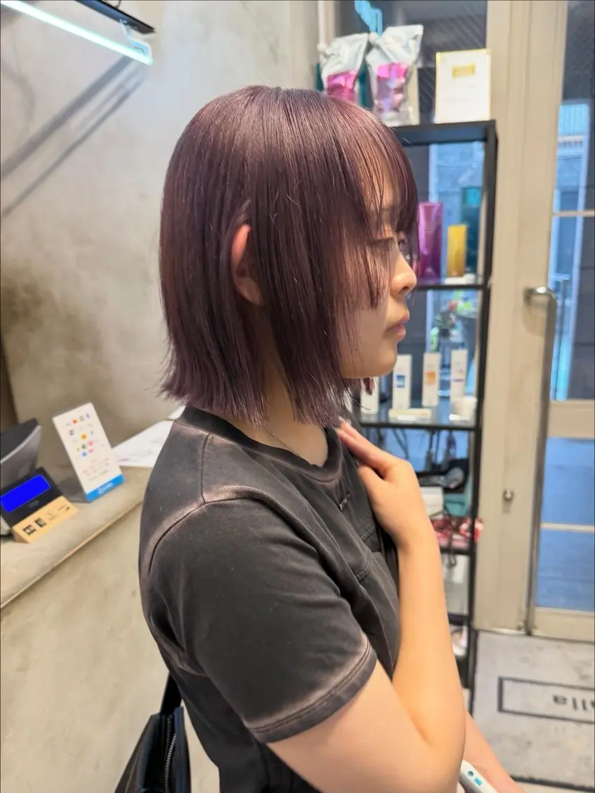 ショート カラー ミルクティー× グレージュMOMOのヘアスタイル
