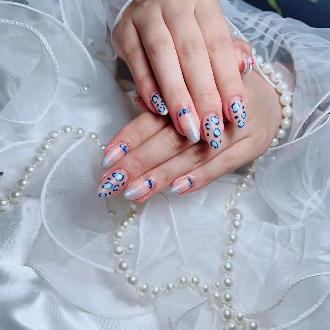 ネイル スカルプネイル ハンドネイル Nail&Eye Spina 琴美のマツエク・マツパデザイン
