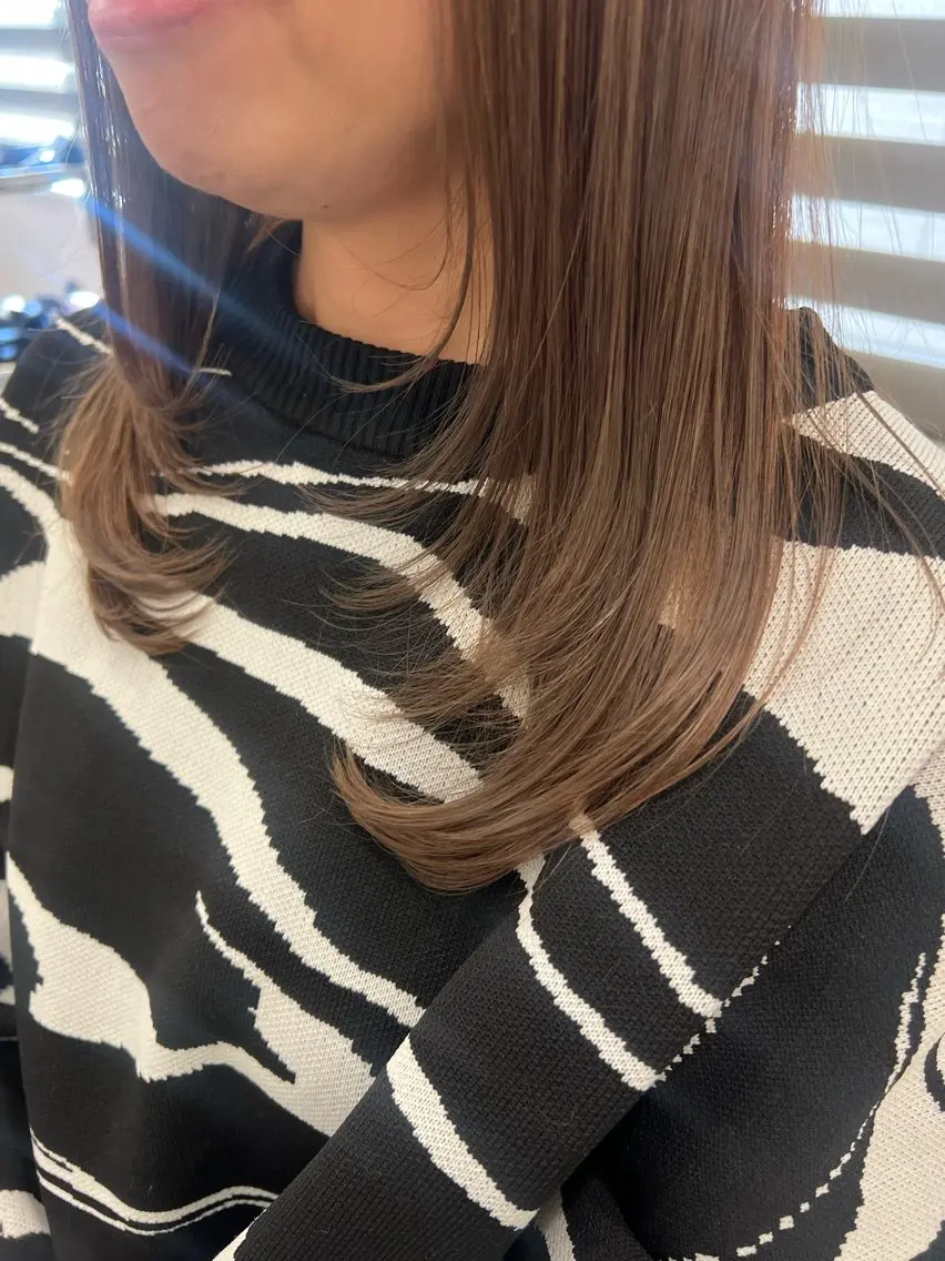 ミディアム カラー レイヤーカット 🫧うる艶ヘアー🫧 Yukaのヘアスタイル
