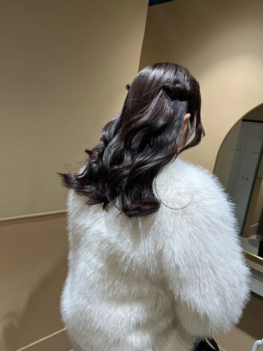 ロング ヘアアレンジ 🫧tomoka 透明感カラー🫧のヘアスタイル
