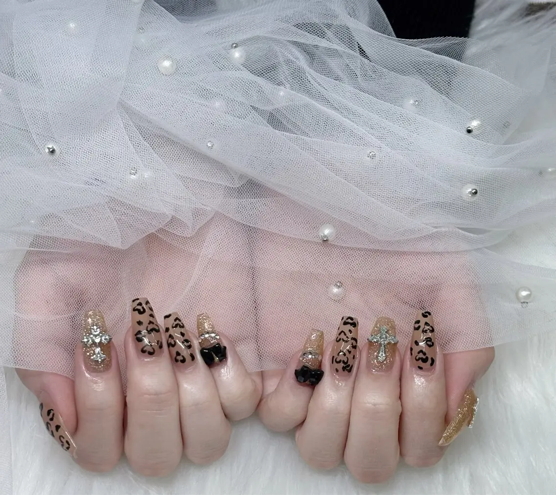 ネイル 韓国ネイル マグネットネイル 持ち込み ハンドネイル Mimi Nail_Royalのネイルデザイン