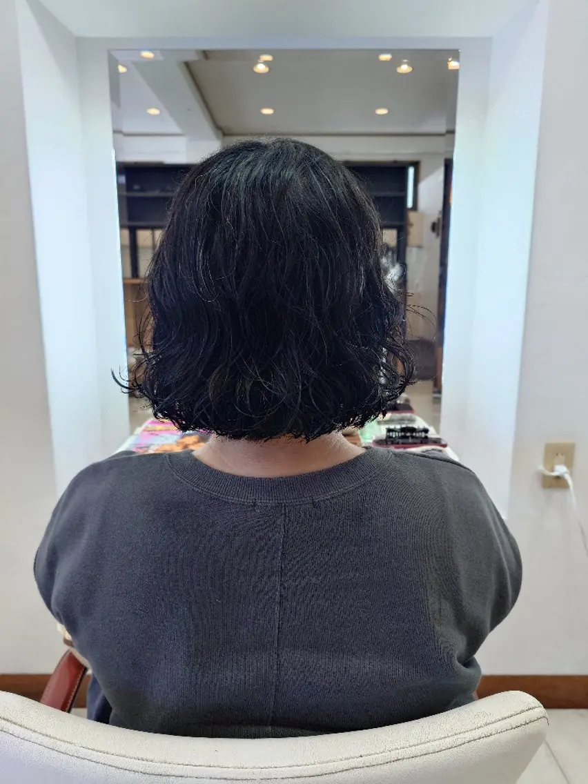 ミディアム パーマ ｷﾝｼﾞｮｳ ｴﾅﾐのヘアスタイル