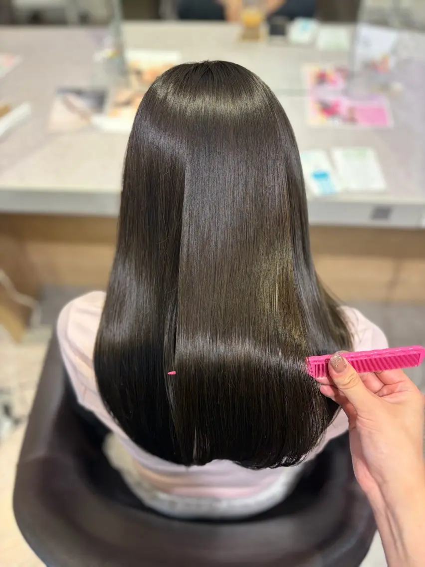 ロング ヘアカラー 彩菜/透明感艶カラー /赤み消しカラーのヘアスタイル