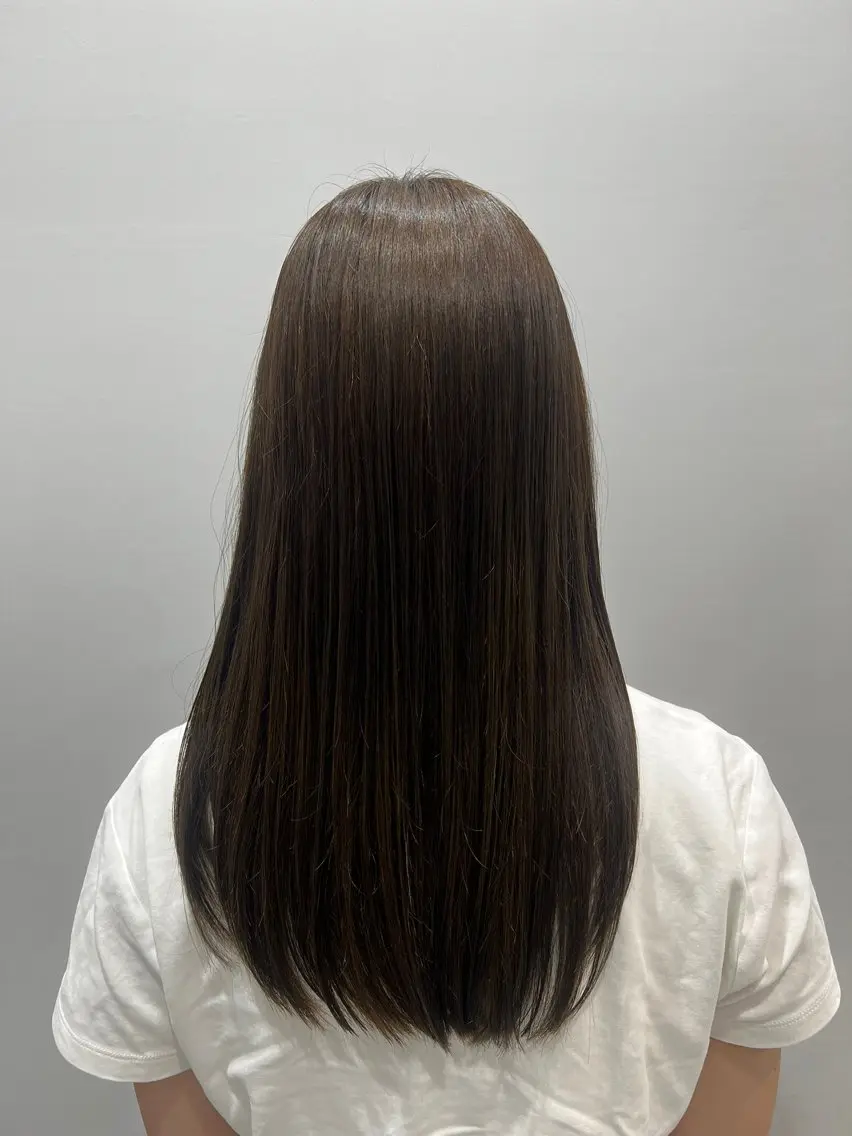 セミロング カット ヘアカラー 坂口 みりのヘアスタイル