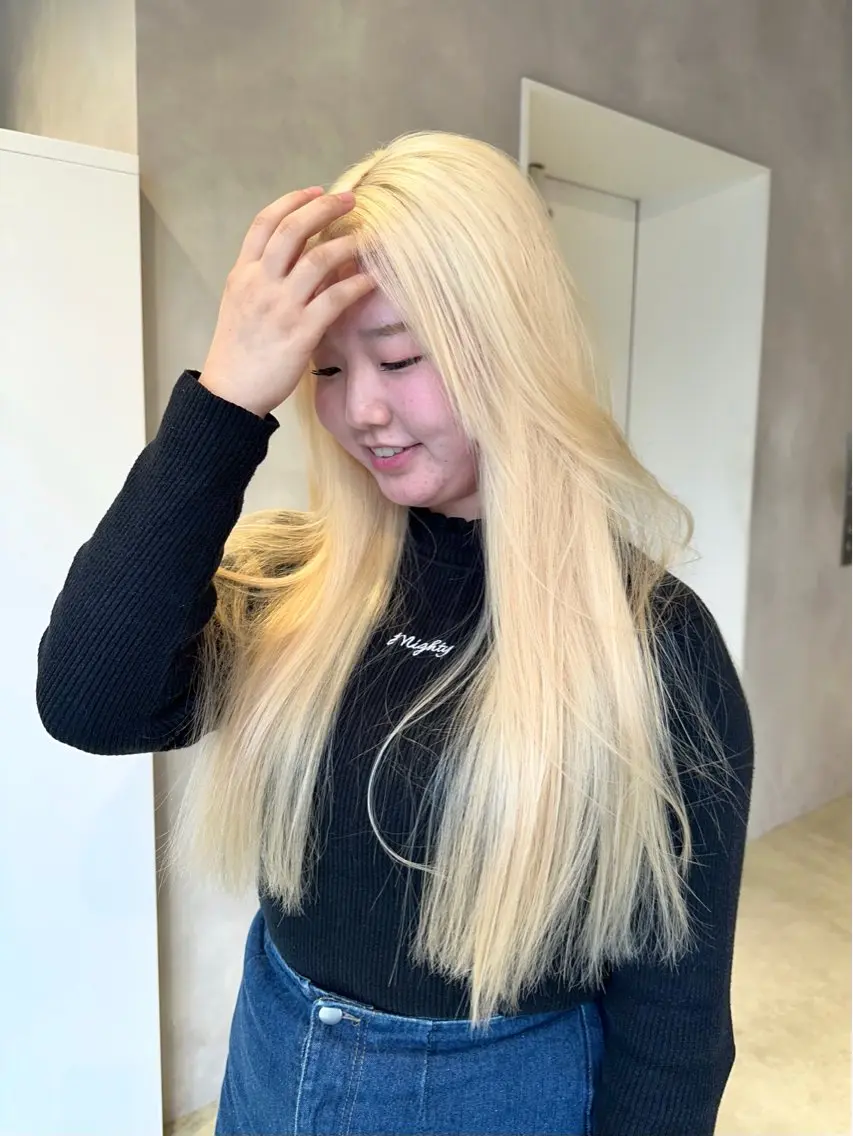 ロング カラー 抜きっぱなしブロンド ブロンド カット ヘアカラー トリートメント ブリーチ特化🌻 ショート/akaneのヘアスタイル