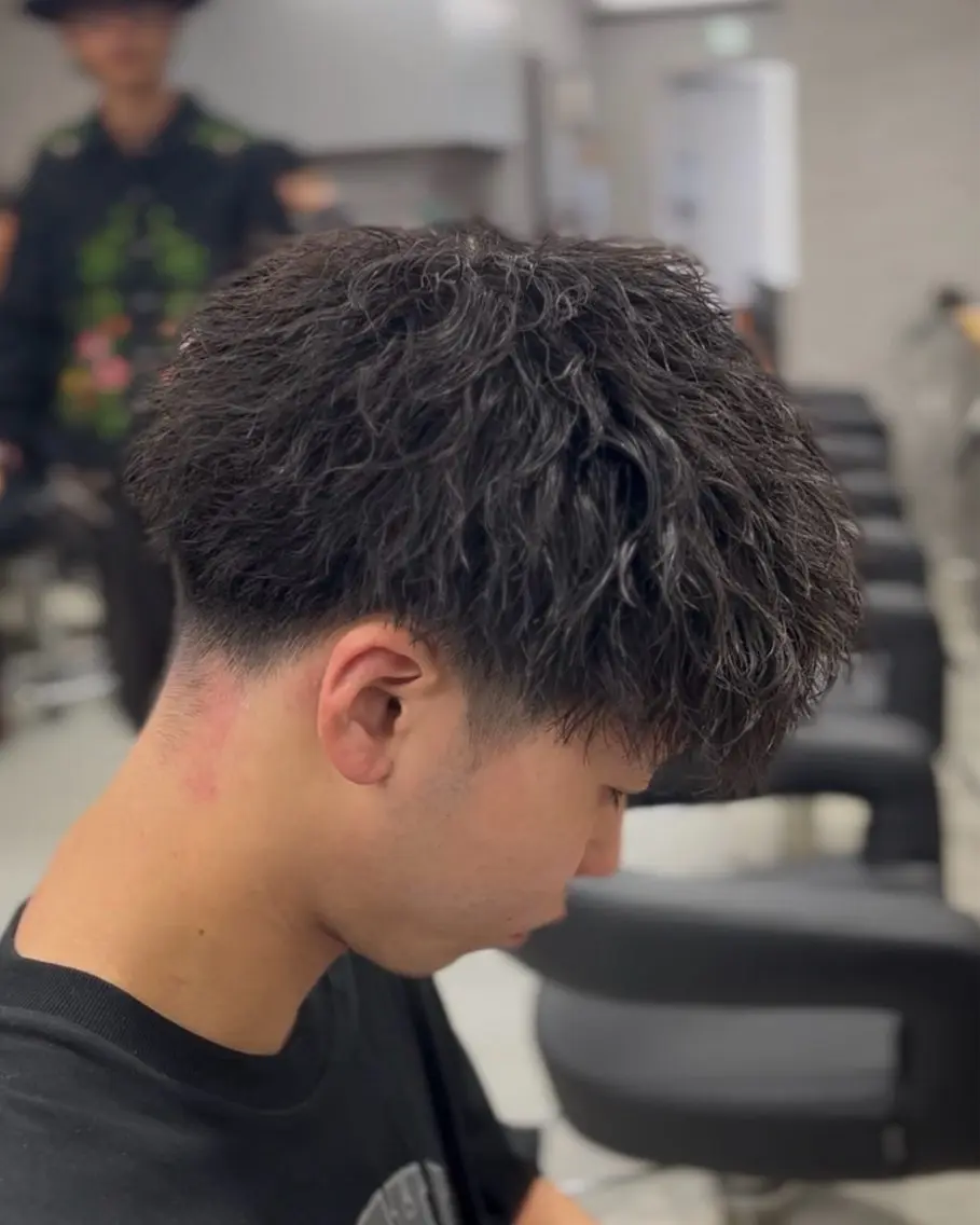 ショート カラー パーマ メンズ カット パーマ 🔥メンズ 特化🔥菊水皐暉🔥のヘアスタイル