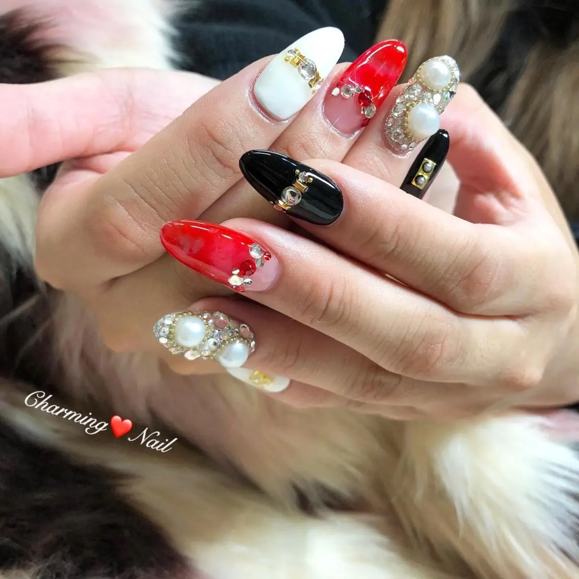 ネイル クリアネイル 成人式 キラキラネイル 赤色 スカルプネイル Nailist Amiのその他イメージ