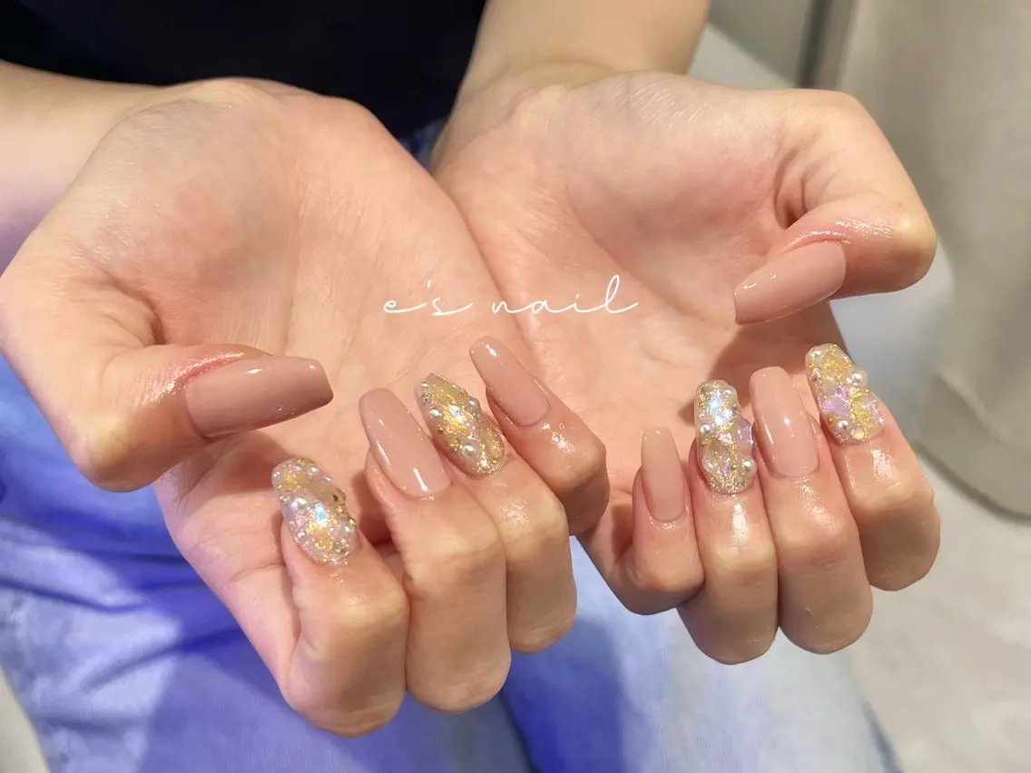 ネイル ハンドネイル ハンドケア e’s nail Lumièreのネイルデザイン