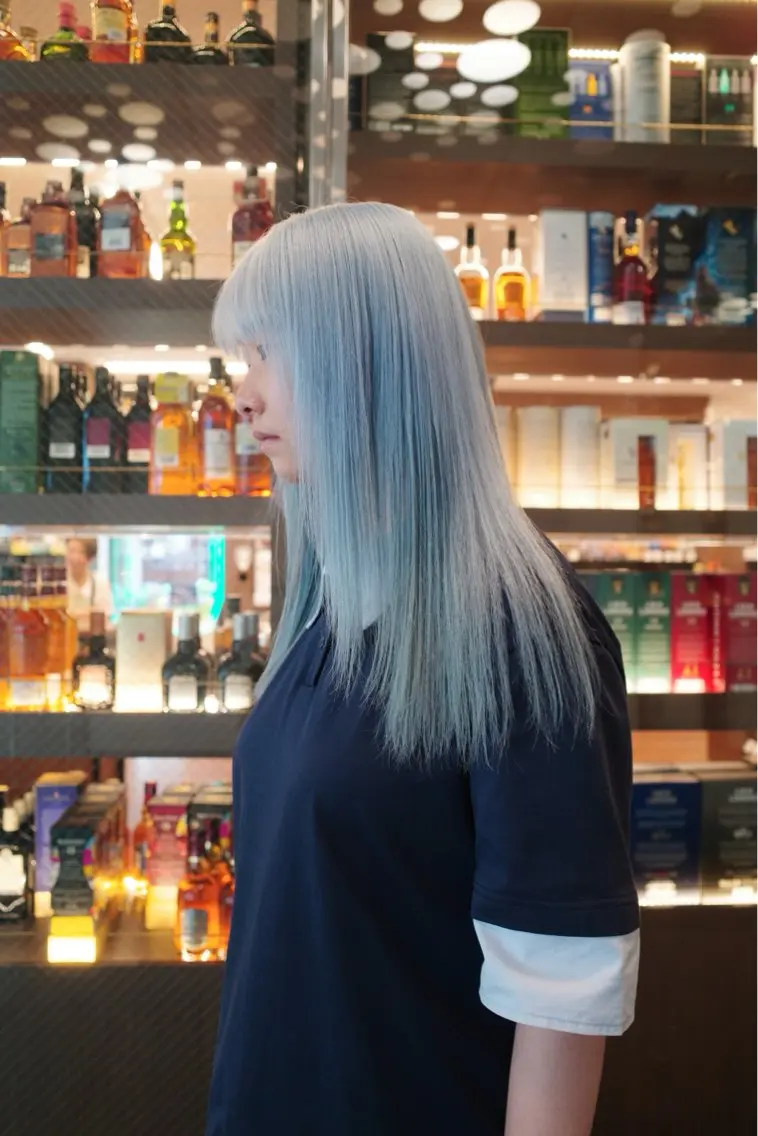セミロング カラー 新宿ブリーチ特化 YUGOのヘアスタイル