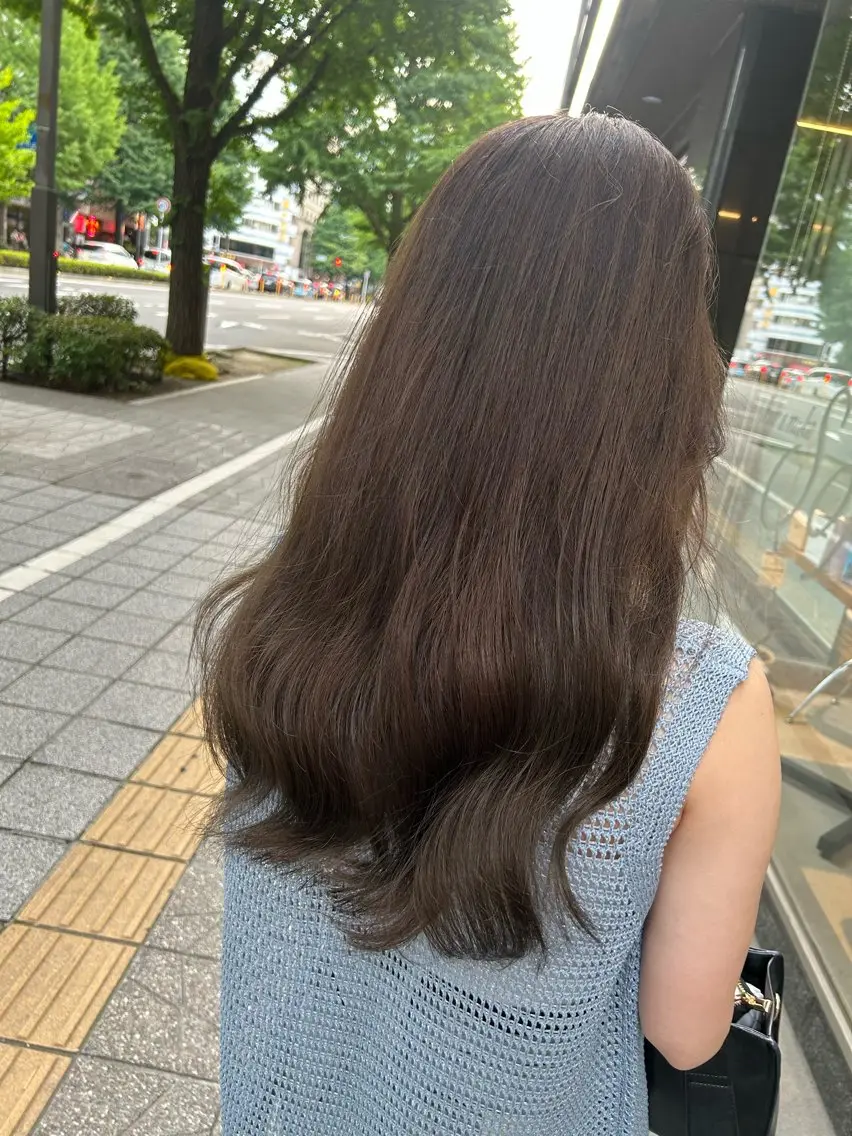 ロング 束感まつ毛／艶カラー おがたゆうか🎀‎のマツエク・マツパデザイン