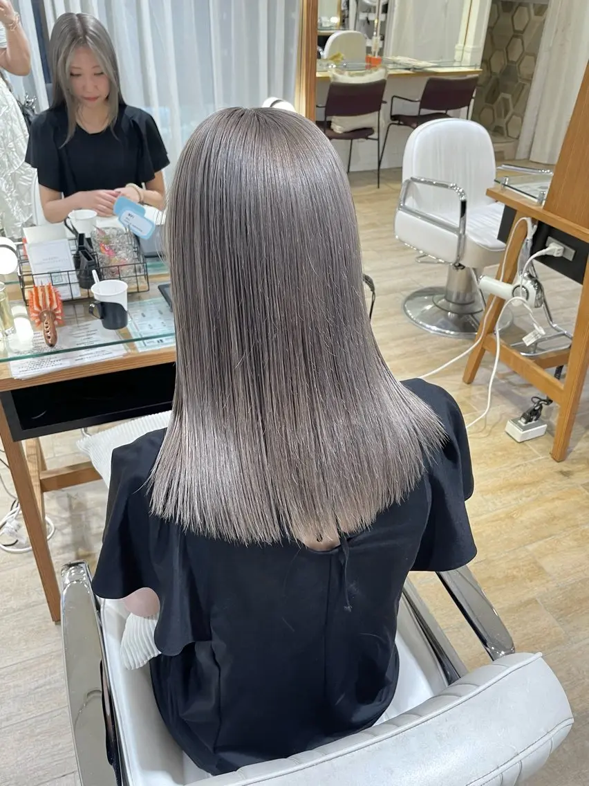 セミロング カラー ヘアアレンジ ヘアカラー トリートメント ハイトーンピンク🍑 ブリーチ🍑RINAのヘアスタイル