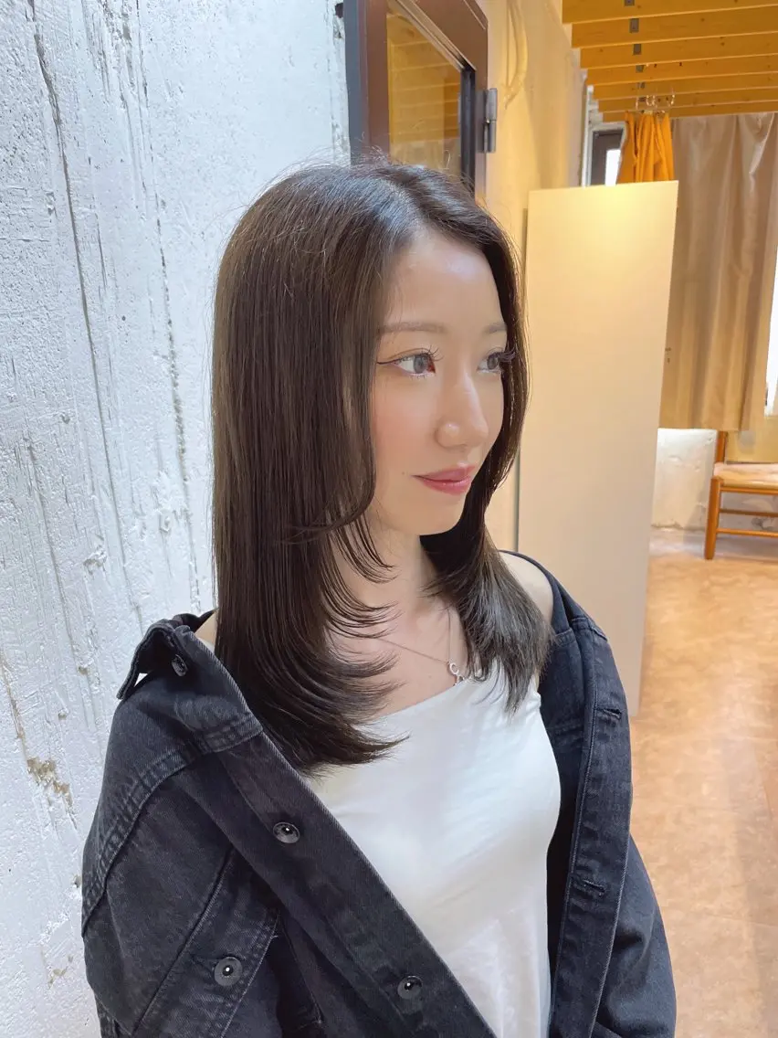 セミロング ヘアカラー トリートメント EIGHT サイショ ミズキのヘアスタイル