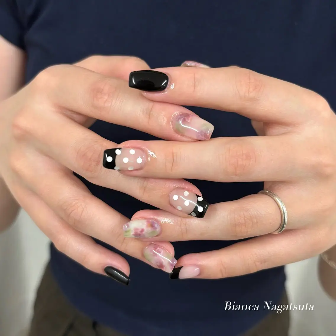 ネイル ハンドネイル Bianca長津田 Mukae⋆.✶🖤のネイルデザイン