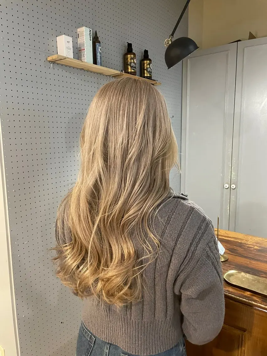 ロング カラー ヘアカラー トリートメント 🤩噂のMr.髪ポジ ティブ®️yu🤩のヘアスタイル