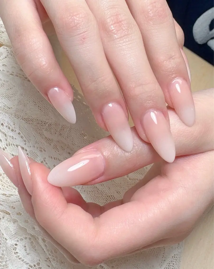 カラーグラデーション🩷 チークネイル✨オフ込みの写真