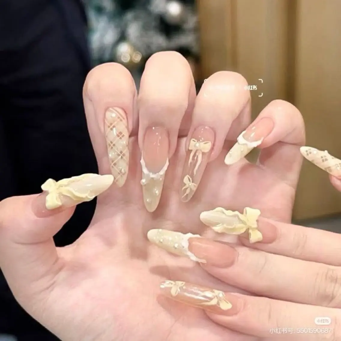 ネイル 韓国ネイル マグネットネイル 持ち込み ハンドネイル Dyo Nail_Royalのネイルデザイン