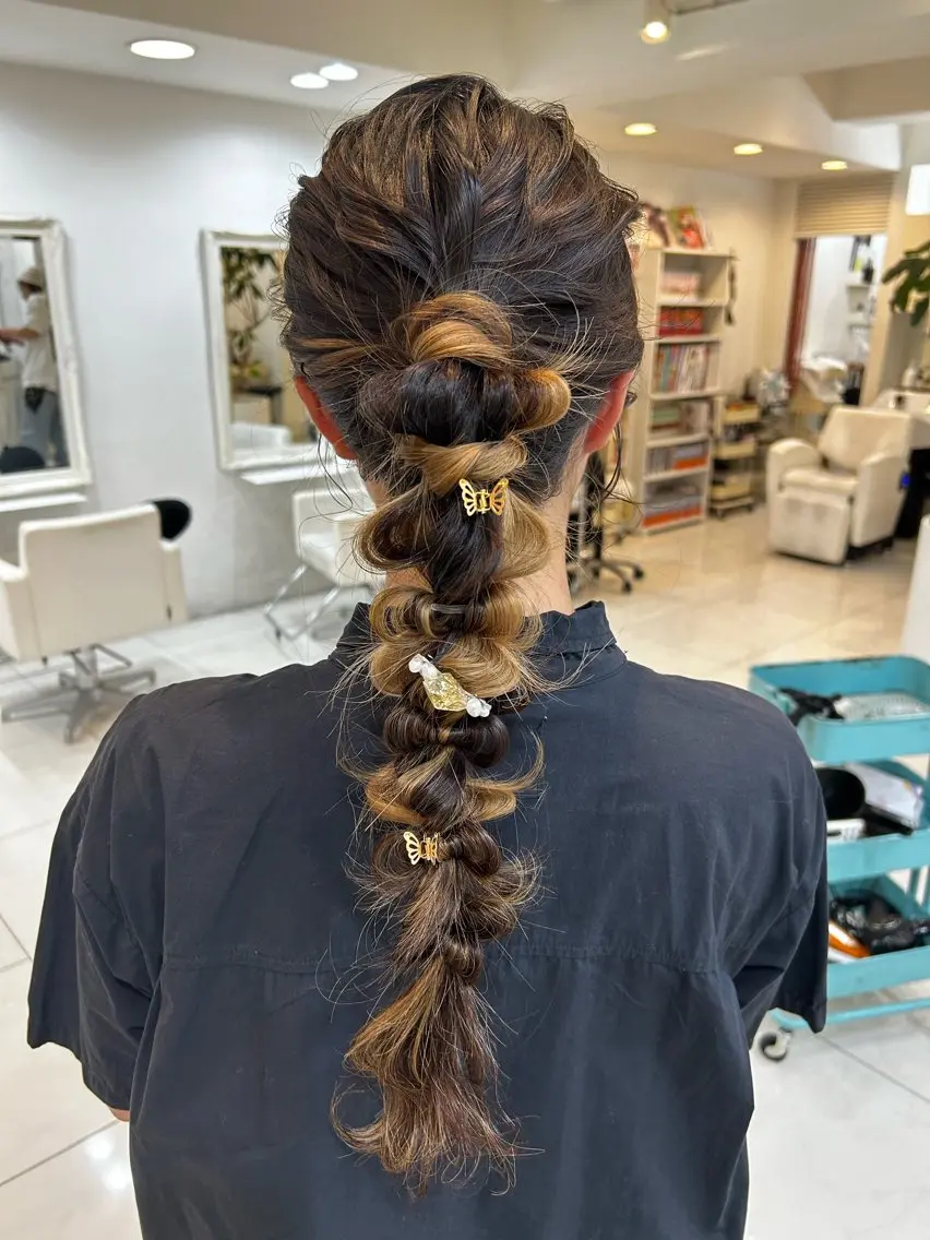 ロング ヘアアレンジ ヘアセット 透明感カラー🫧ヘア セット🫧松本菜月の眉毛・アイブロウイメージ
