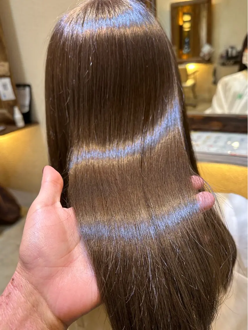 👑最上級ケアメニュー👑透明感イルミナカラー＋ホリスティックトリートメント＋ダブルモイストトリートメント🌈✨✨の写真