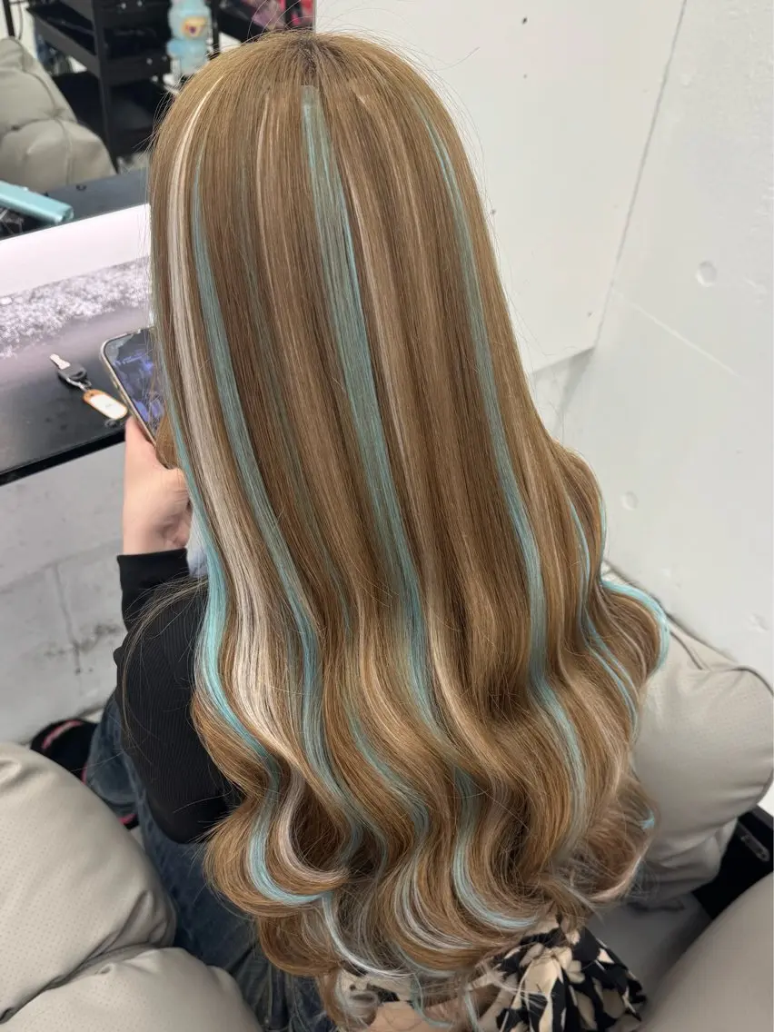 ロング ハイライト エクステ Nene /Roverのヘアスタイル