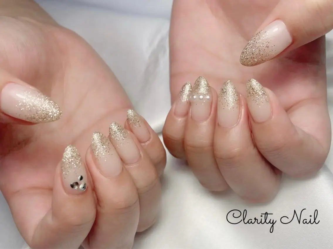ネイル グラデーション ラメ(グリッター) ラメグラデーション ハンドネイル Clarity Nailのネイルデザイン