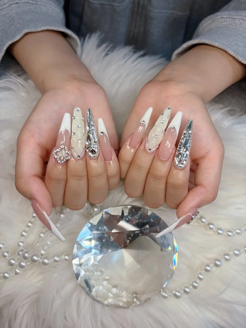 ネイル アートネイル オーロラネイル チークネイル 長さ出し フットネイル ハンドネイル Chan nailsのネイルデザイン