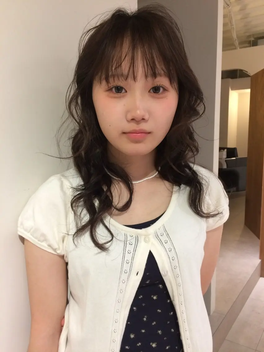 ミディアム ヘアカラー 山田 麻椰のヘアスタイル