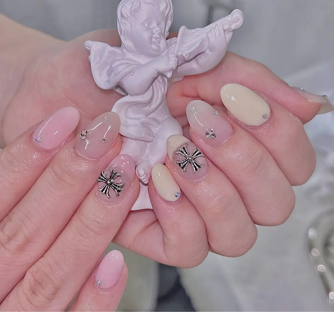 ネイル Glow Nail スカルプ専門店のネイルデザイン