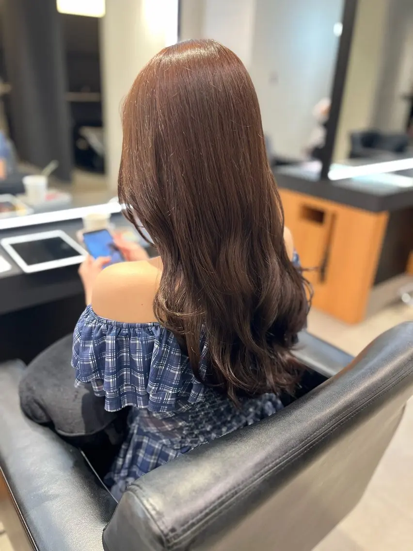 ロング カット ヘアカラー トリートメント 顔周りレイヤー 髪質改善 / AYUのヘアスタイル