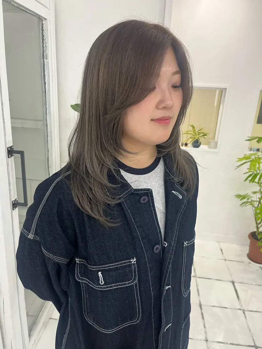 セミロング カット 韓国ヘア🇰🇷 fuminaのヘアスタイル