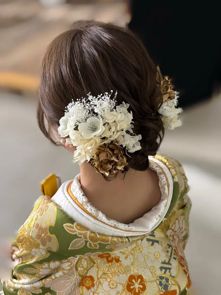 セミロング ヘアアレンジ ヘアメイクサロン 梅田茶屋町の眉毛・アイブロウイメージ