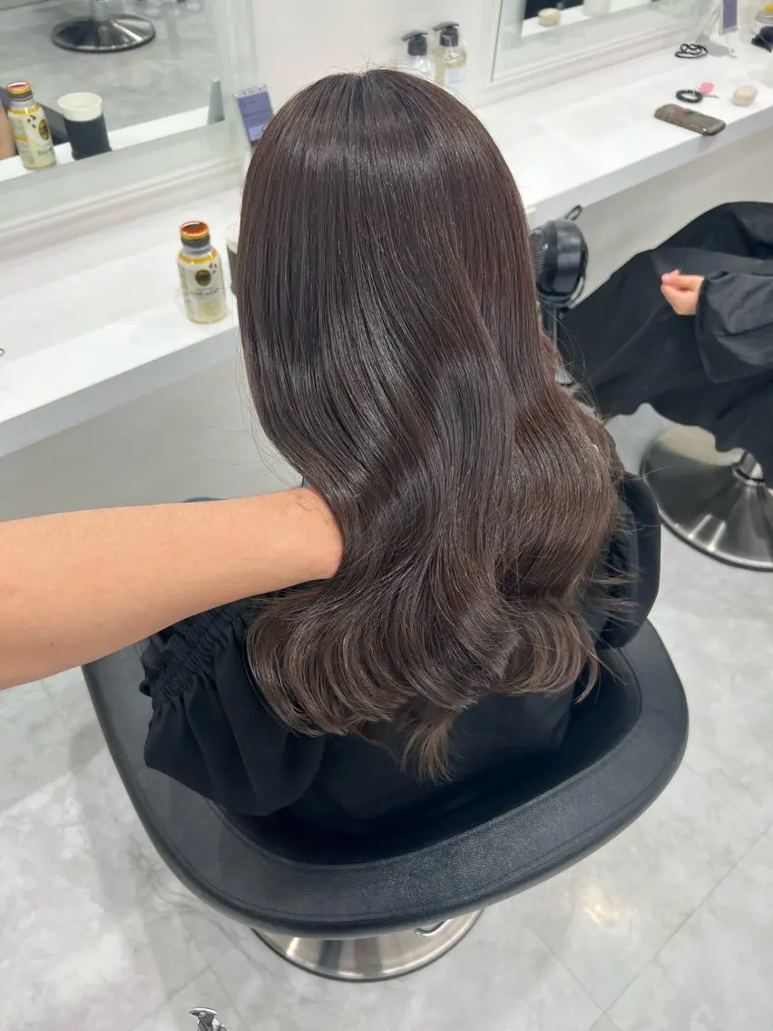 ロング カラー 透明感カラー🫧 レイヤーカットのヘアスタイル