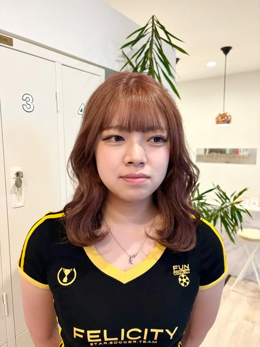 ミディアム カラー ベージュカラー ピンクカラー ピンクベージュ 暖色カラー／ ヘアセット🌛櫻井舞のヘアスタイル