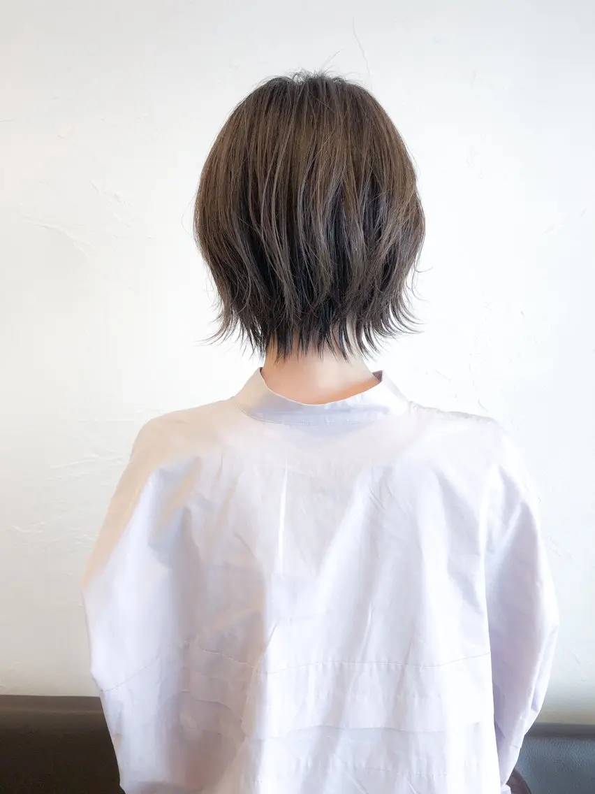 ミディアム WILLOW 京橋のヘアスタイル