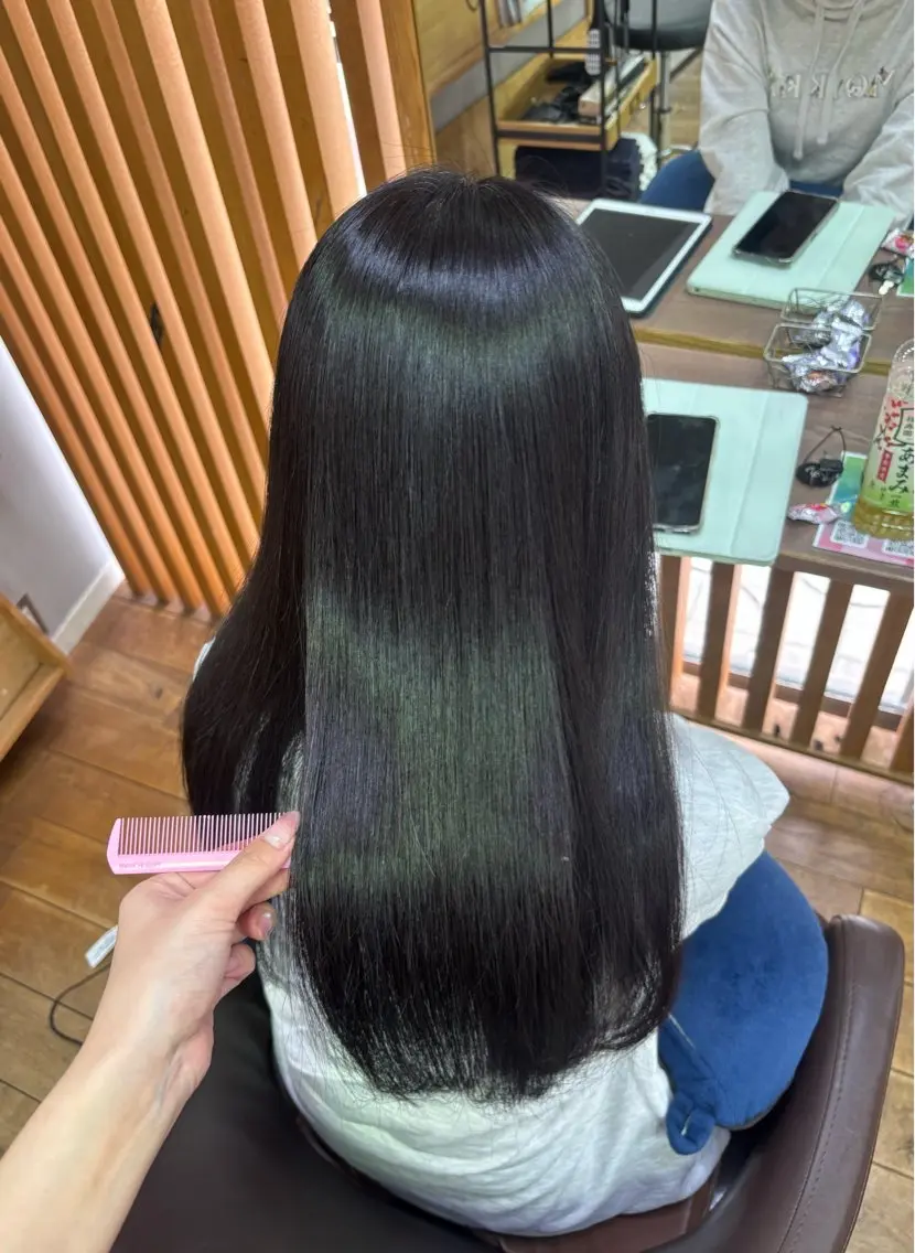 ロング 縮毛矯正 【peqss】澤村 美優のヘアスタイル
