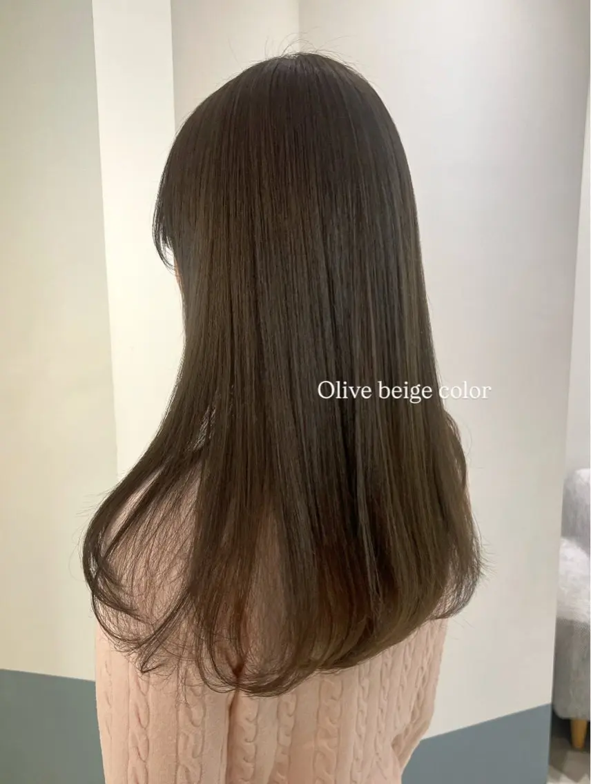 ロング カラー ヘアカラー 成岡 愛美のヘアスタイル