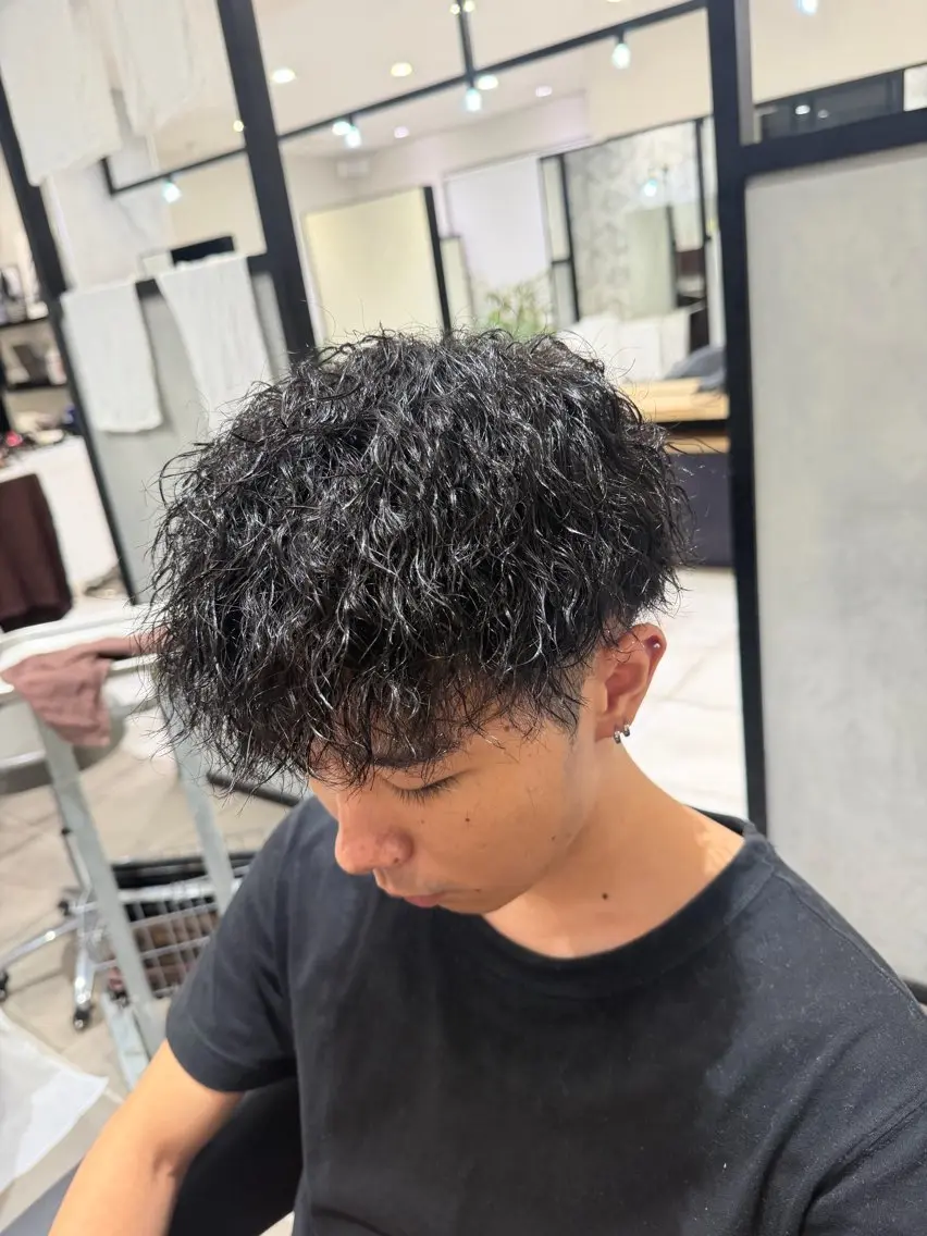 【メンズ限定】カット+似合わせパーマ+スタイリング剤セットの写真
