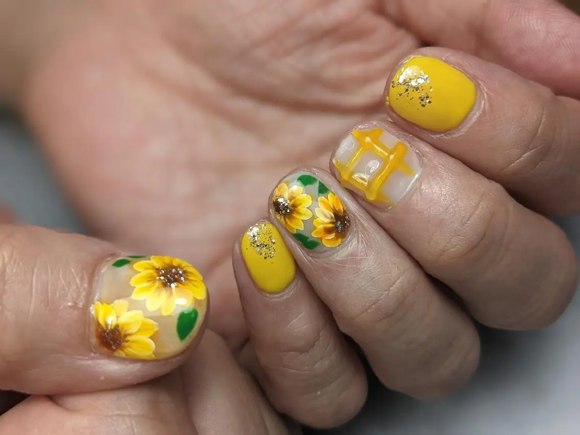 ネイル フラワーネイル ハンドネイル Nail SIRANGANAのネイルデザイン