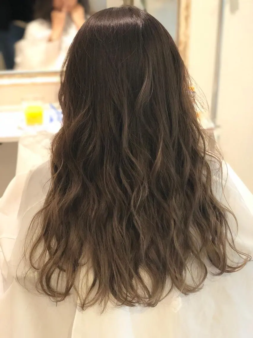 カット ＋ グラデーションカラー ＋ トリートメントの写真