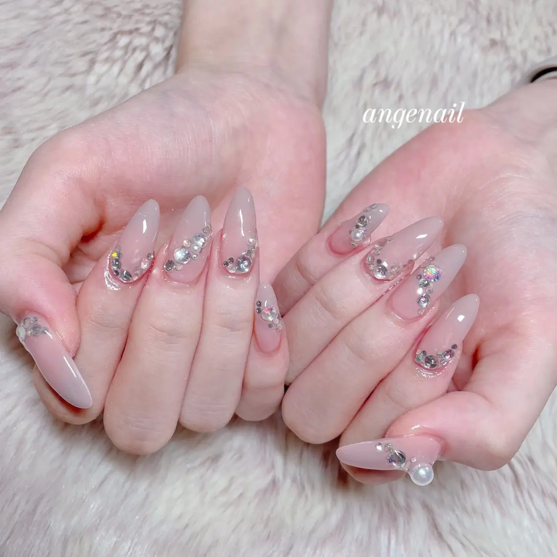 ネイル ハンドネイル オーナーネイリスト MAKIのネイルデザイン