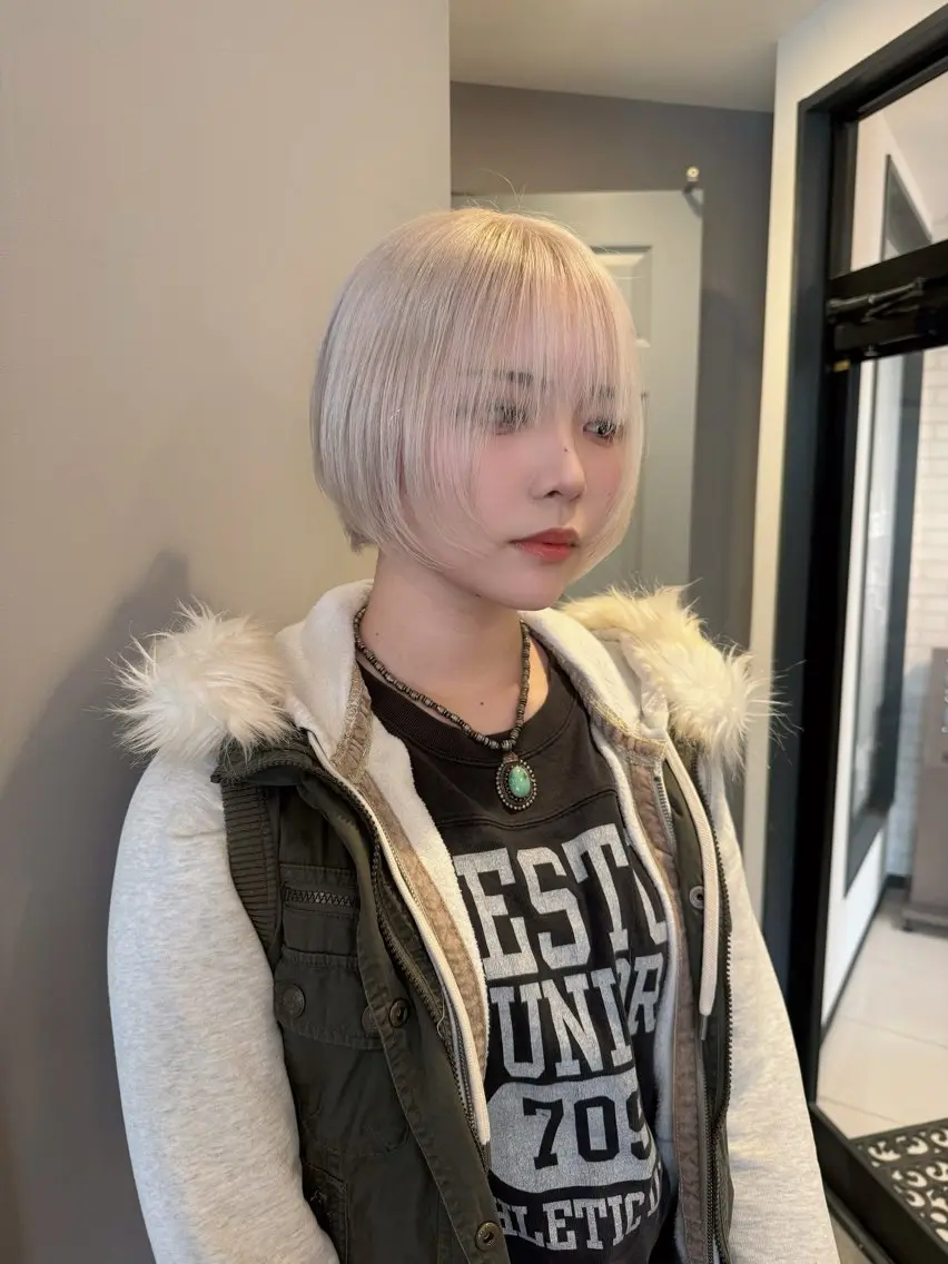 ショート カット ヘアカラー 大坪 壱成のヘアスタイル