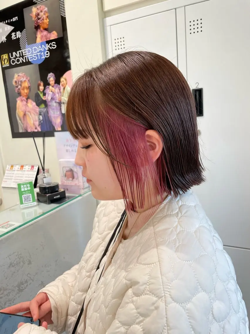ショート カラー ブリーチ ヘアカラー ボブ/インナーカラー /眉毛/Miyuのヘアスタイル