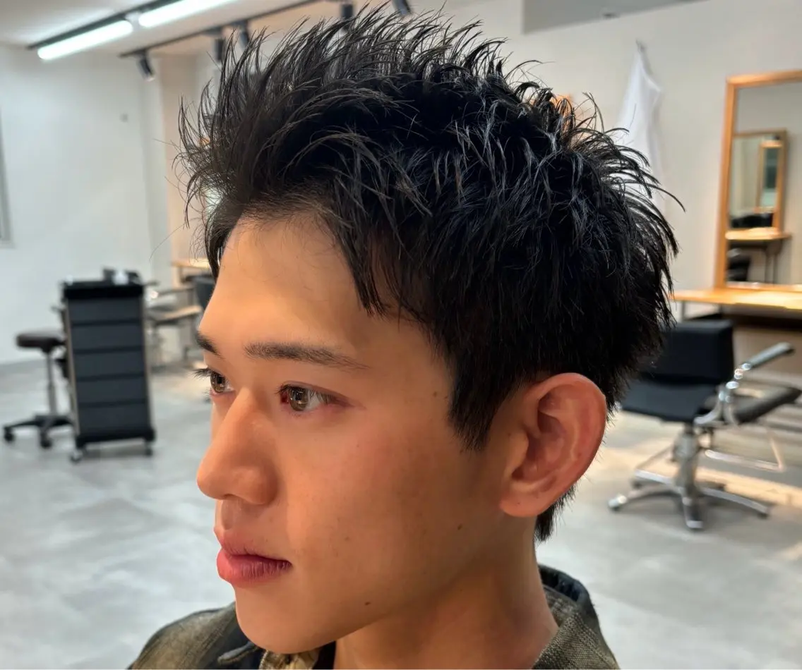 メンズ アップバング 保立フェザーパーマ 大人メンズヘア船橋駅のヘアスタイル