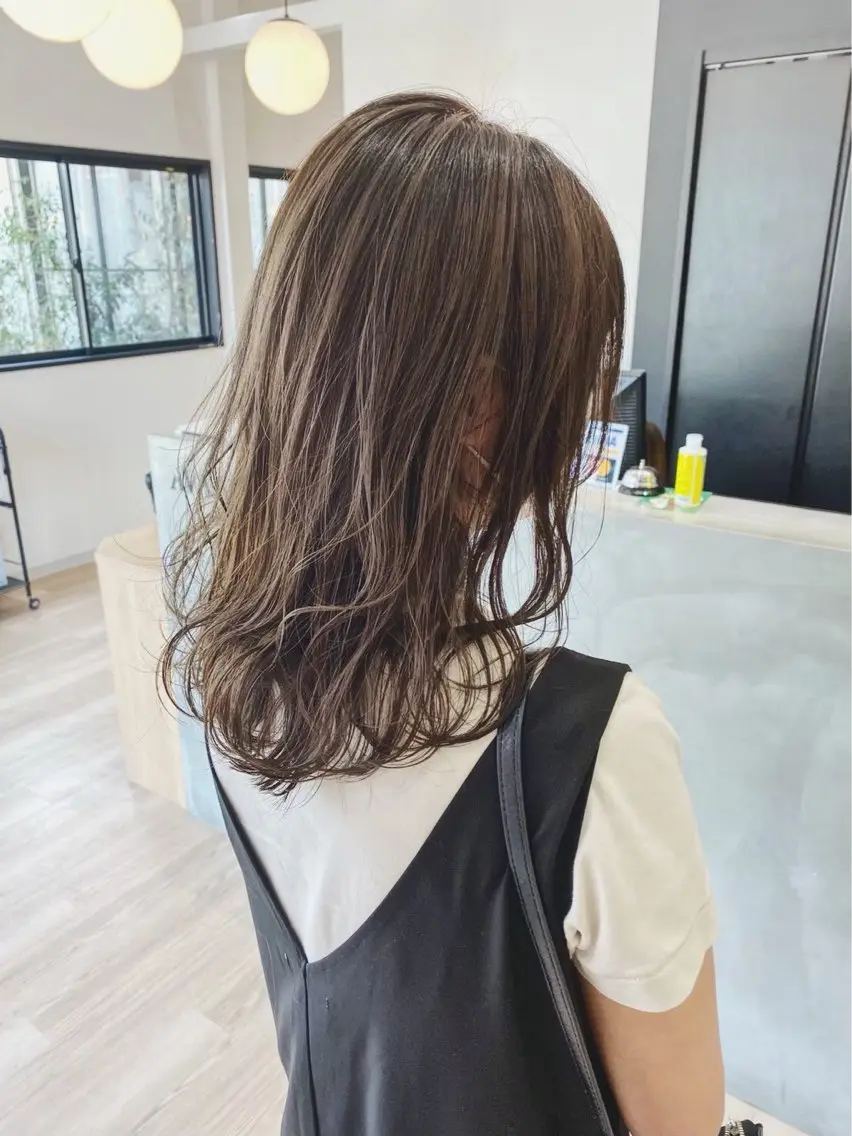 ロング レイヤー/くびれ/ 縮毛/チェレ金剛のヘアスタイル