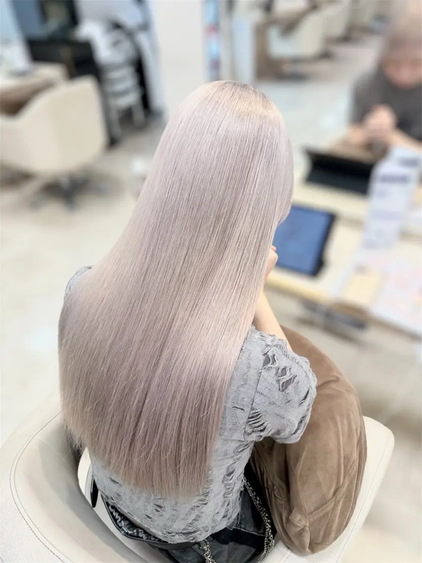 ロング カラー ヘアアレンジ ブリーチ デザインカラー ハイトーンカラー レイヤーカット カット ヘアカラー トリートメント 🍒KIKUCHI KANAE🍒のヘアスタイル