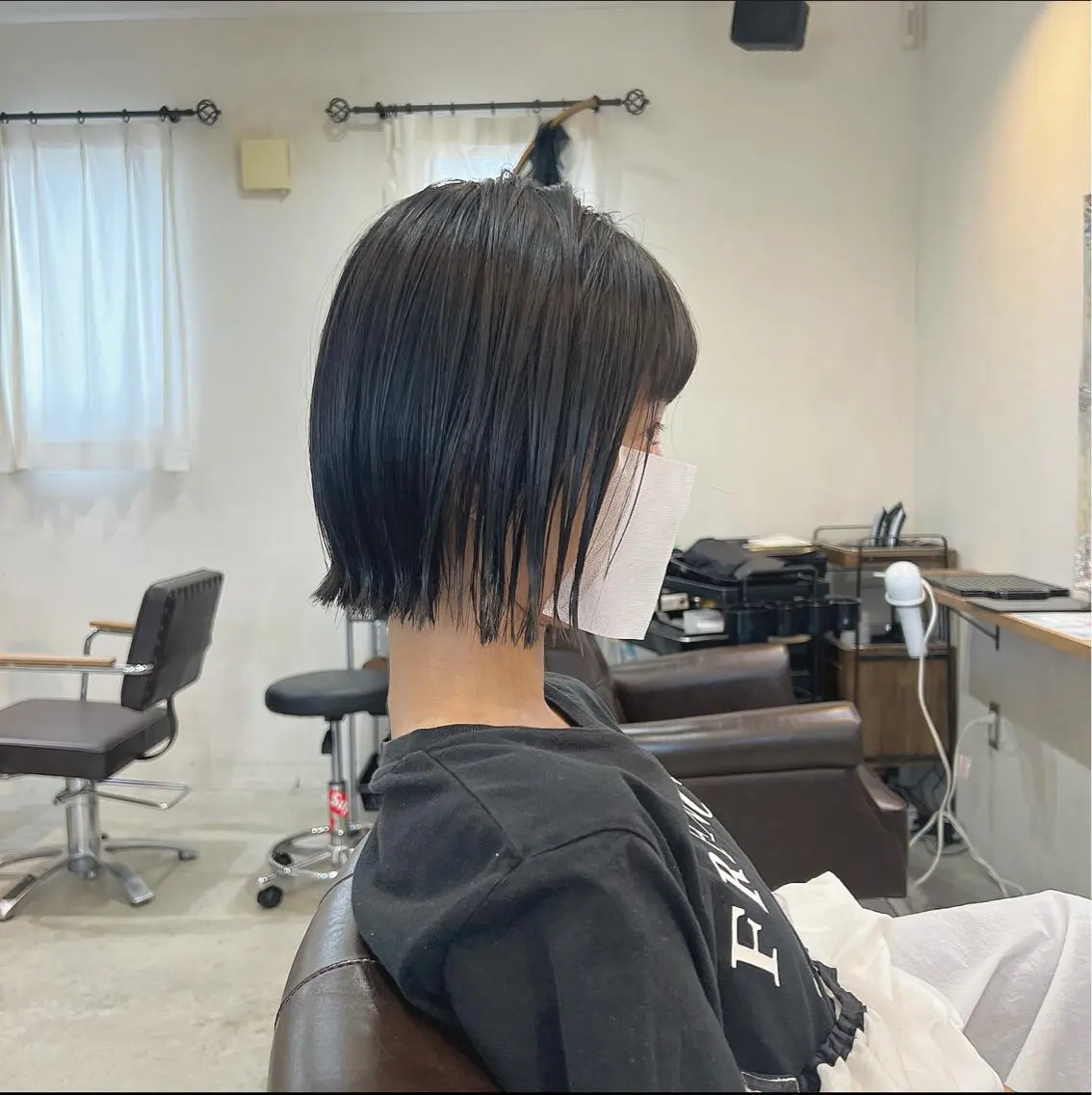 ショート 外ハネヘア 切りっぱなしボブ 👩🏼ミニボブのヘアスタイル