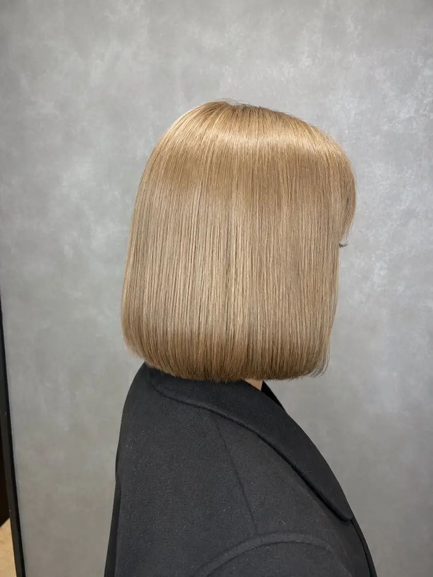 ミディアム カラー ベージュカラー ブリーチ ブロンド 透明感カラー ハイトーンカラー カット ヘアカラー 🦥じゅんぺい∕艶髪 透明感∕レイヤー✨のヘアスタイル